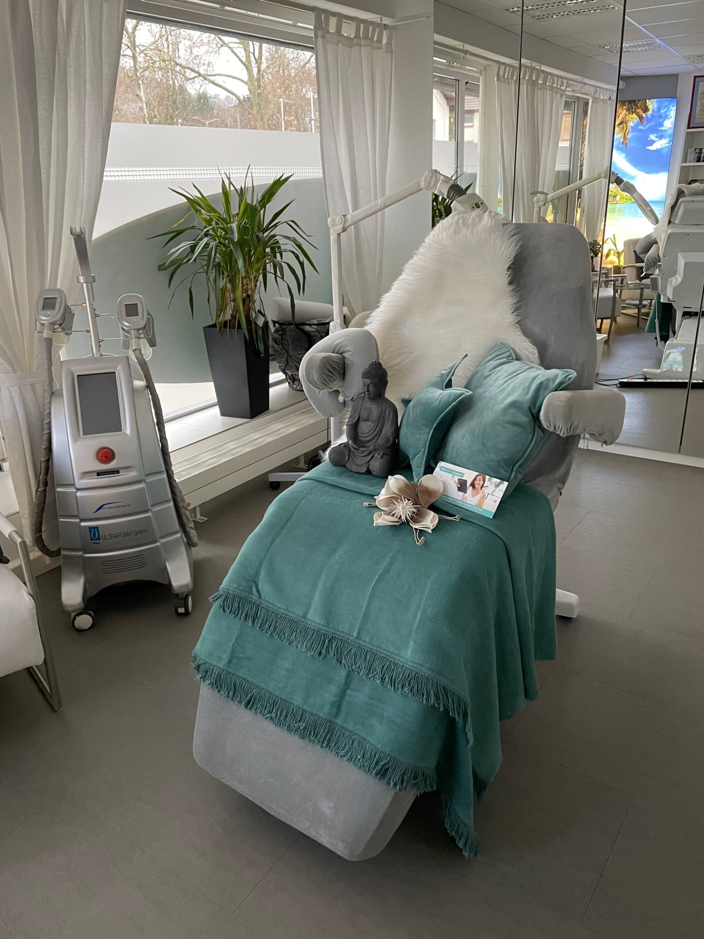 Kryosauna-Gerät bei Beauty Concept in Weinheim
