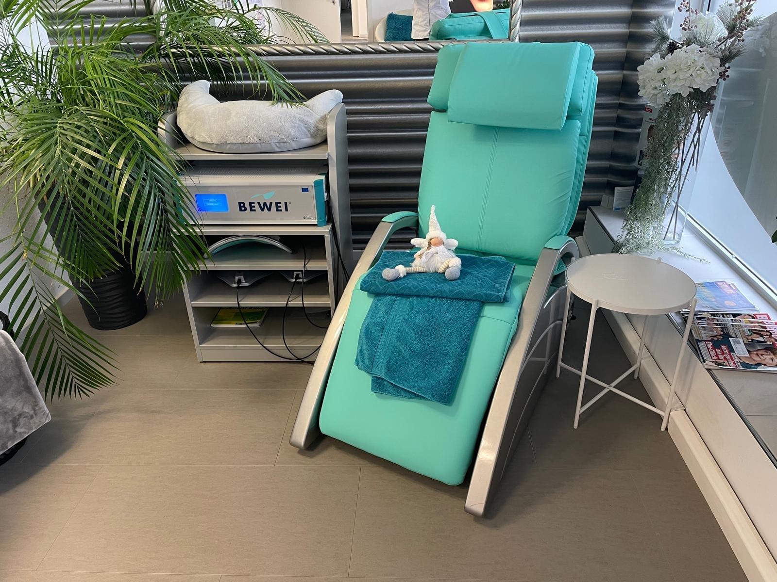 BEWEI Body-Liege bei Beauty Concept in Weinheim